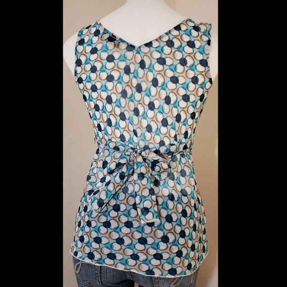 Flowy Blouse - Picture 3 of 4